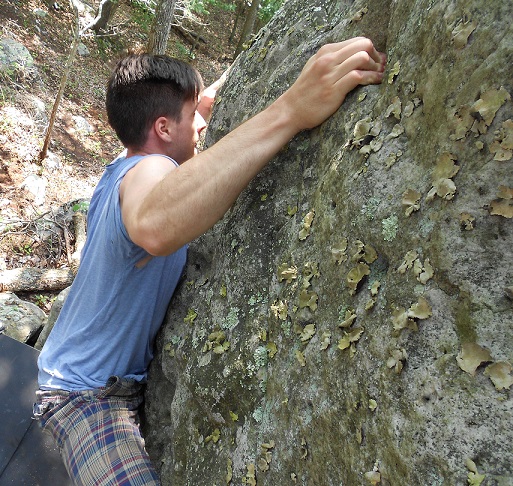 Jonathan Beardsley bouldering